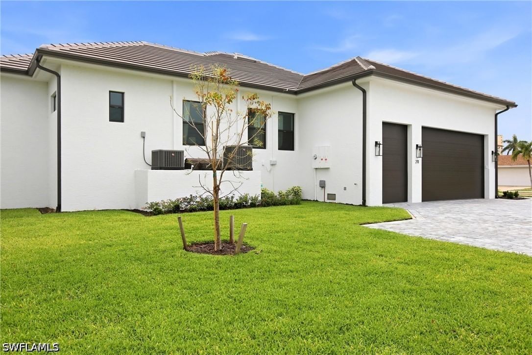 211 Landmark Street, Marco Island, FL 34145 photo 5