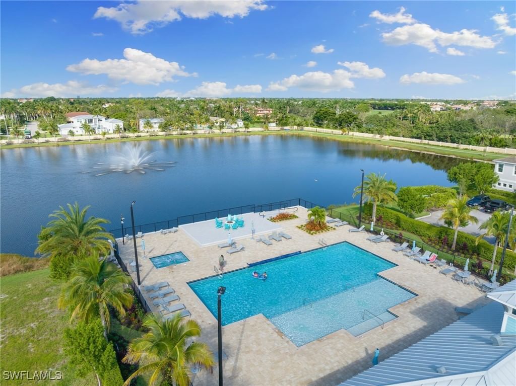 4607 Arboretum Circle #202, Naples, FL 34112 photo 4