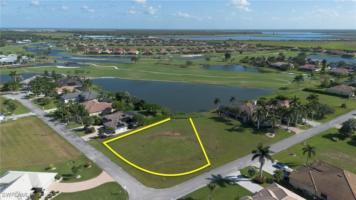 17994 Bluewater Drive, Naples, FL 34114 photo 2