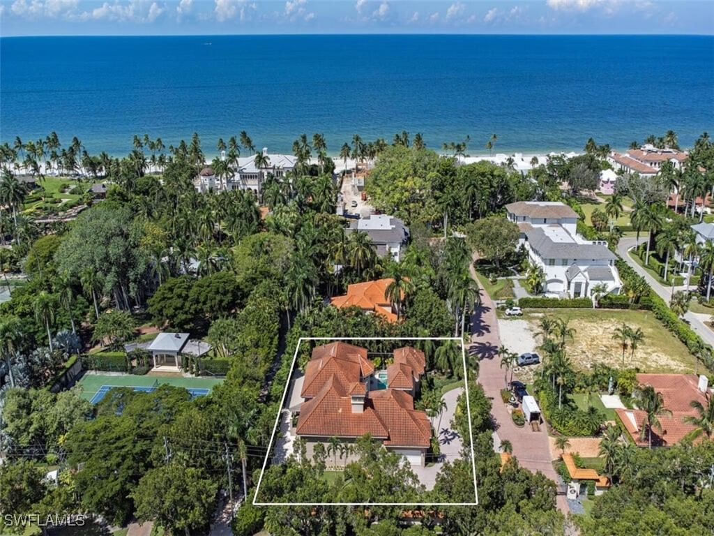 2080 Gordon Drive, Naples, FL 34102 photo 2