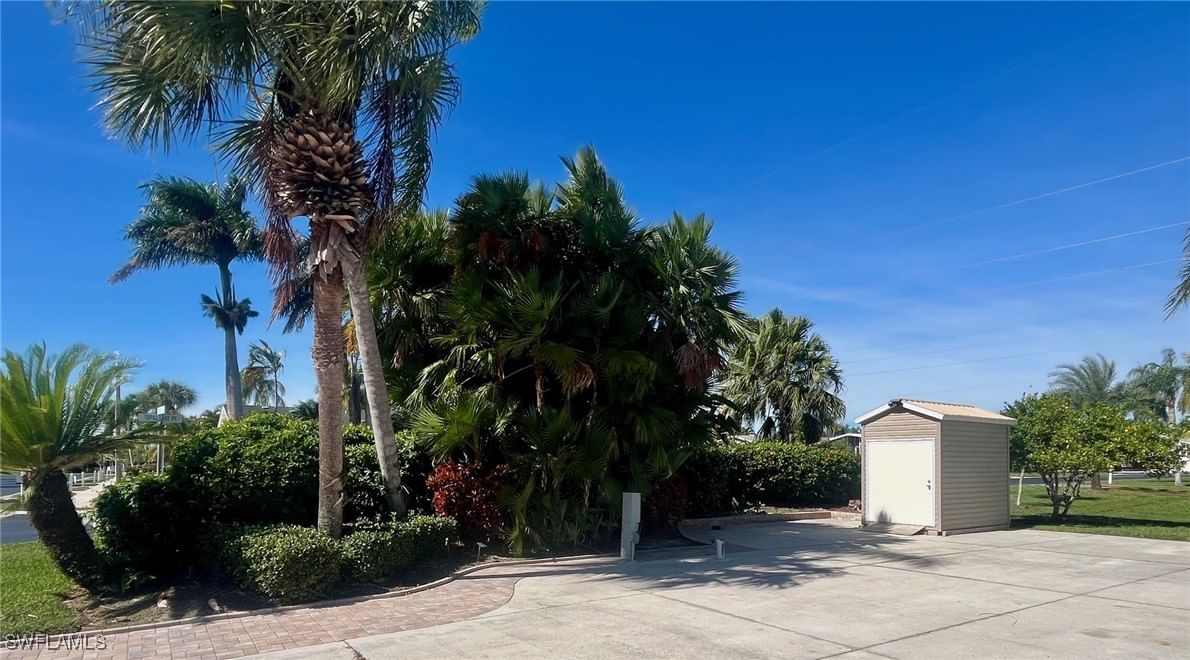 1659 Diamond Lake Circle, Naples, FL 34114 photo 3