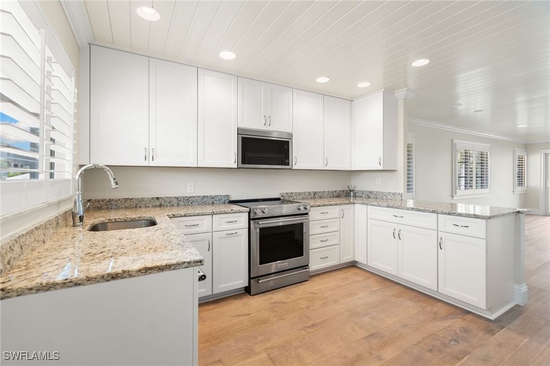 310 14th Avenue S #310B, Naples, FL 34102 photo 5