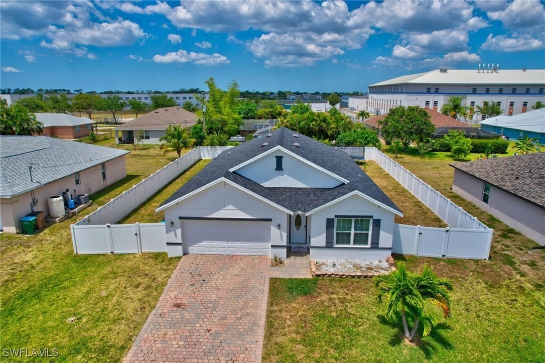 1626 SW 6th Avenue, Cape Coral, FL 33991 photo 2