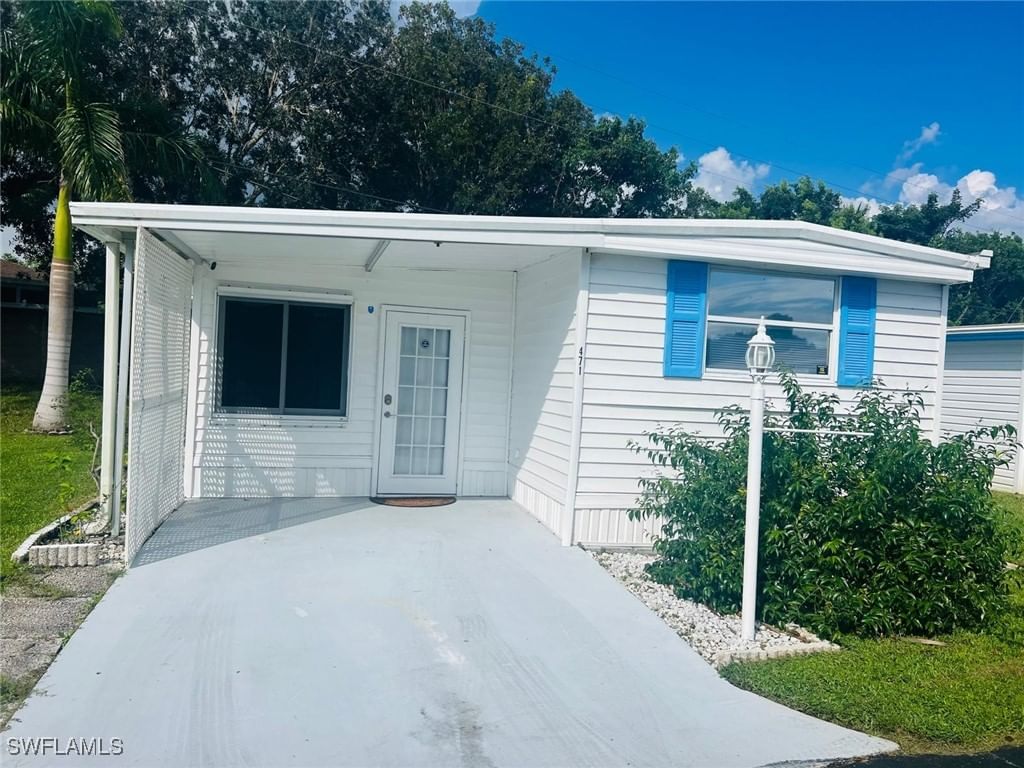 471 Palm Drive #310, Naples, FL 34114 photo 2