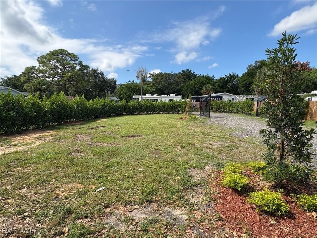 418 Cactus Circle, Lehigh Acres, FL 33936 photo 3
