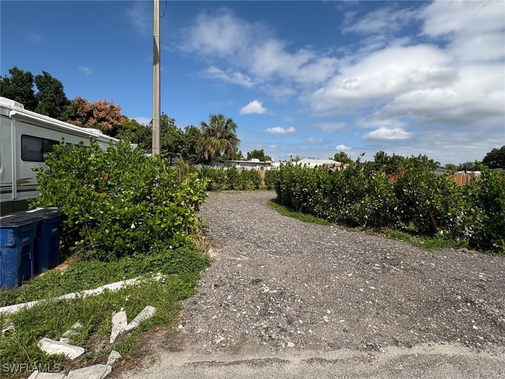 418 Cactus Circle, Lehigh Acres, FL 33936 photo 5
