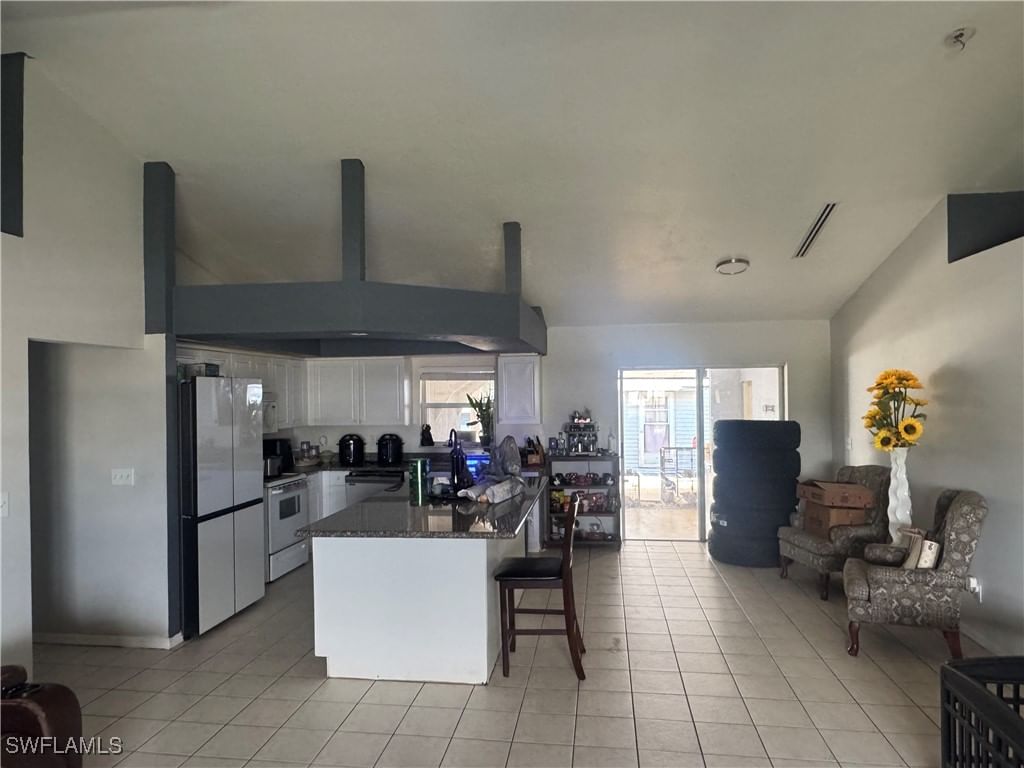 1818 Embers Parkway W, Cape Coral, FL 33993 photo 4