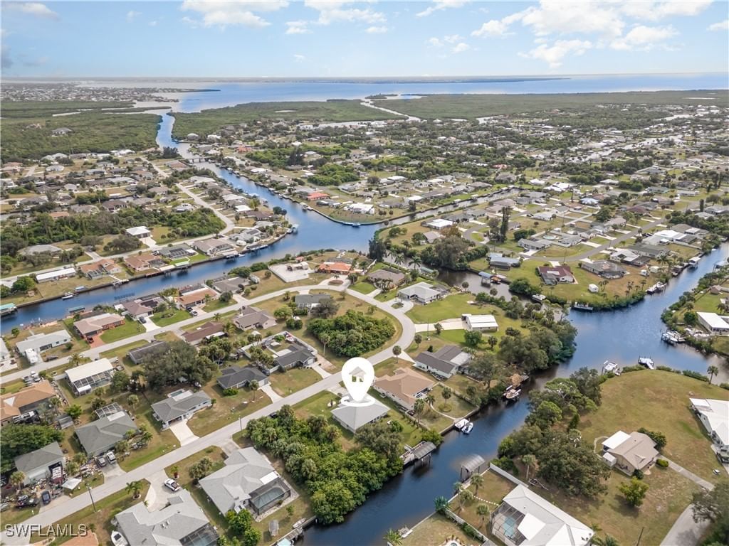 4186 Yucatan Circle, Port Charlotte, FL 33948 photo 2
