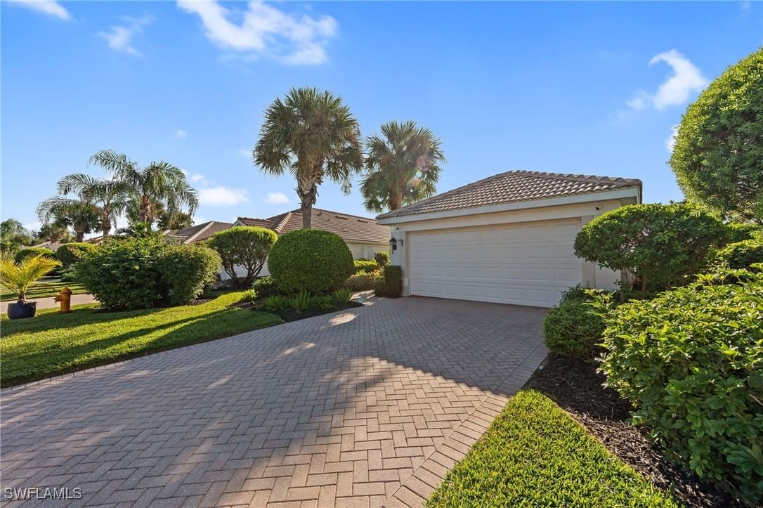 9933 Horse Creek Road, Fort Myers, FL 33913 photo 2