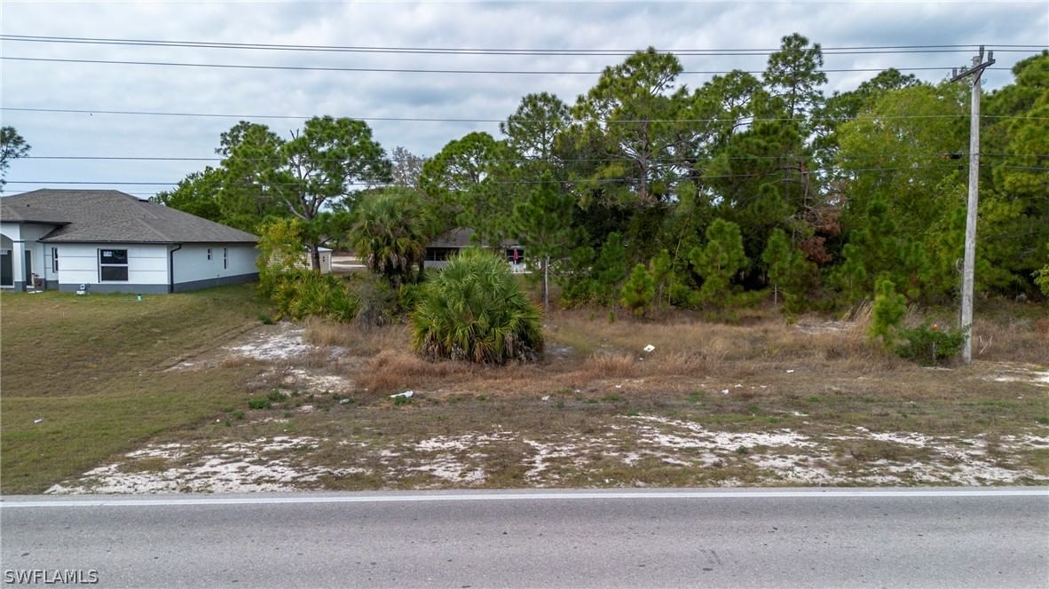 796 Bell Boulevard S, Lehigh Acres, FL 33974 photo 2