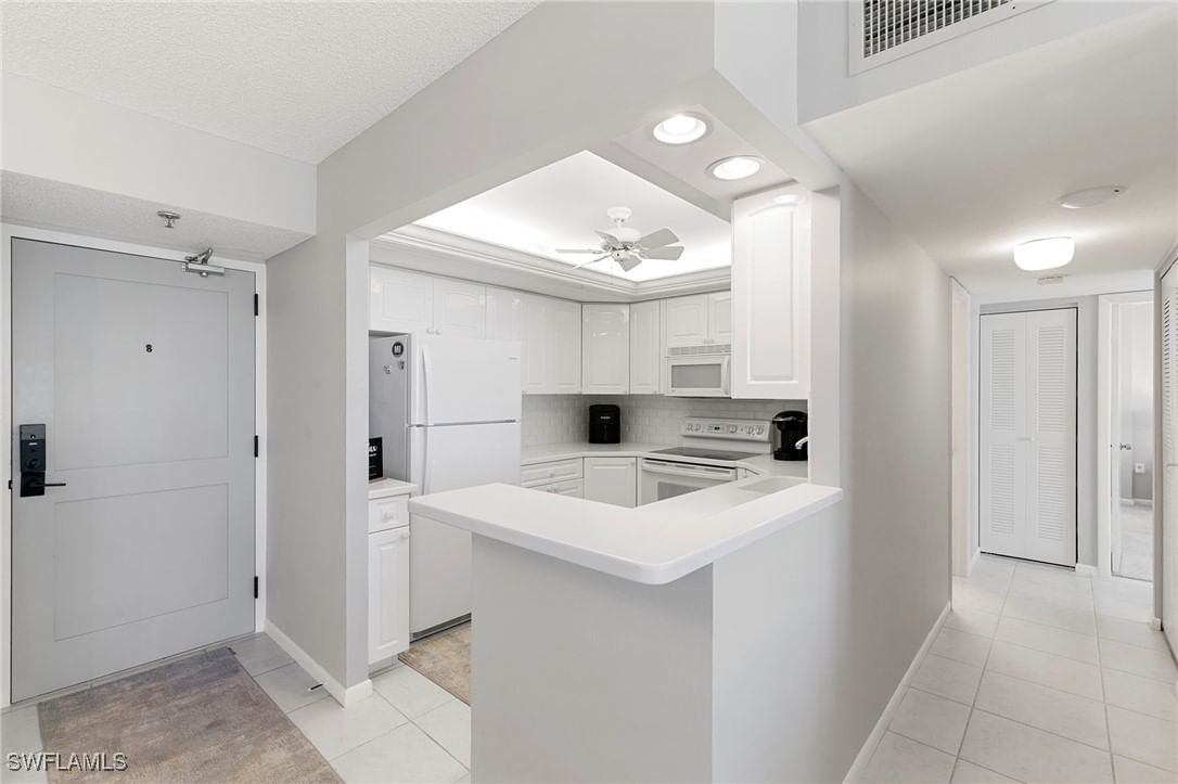 320 Seaview Court #709, Marco Island, FL 34145 photo 3