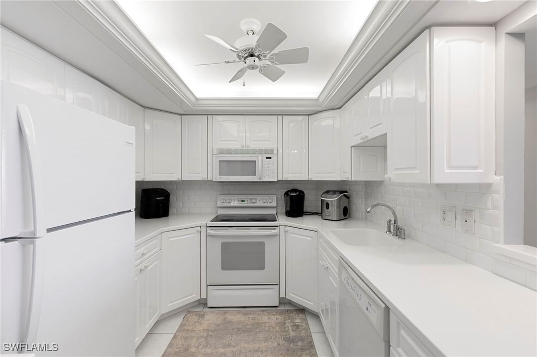 320 Seaview Court #709, Marco Island, FL 34145 photo 4