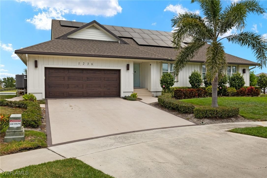 1236 Lamplighter Court, Marco Island, FL 34145 photo 2