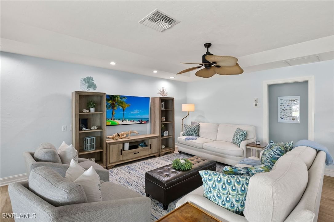 1236 Lamplighter Court, Marco Island, FL 34145 photo 4