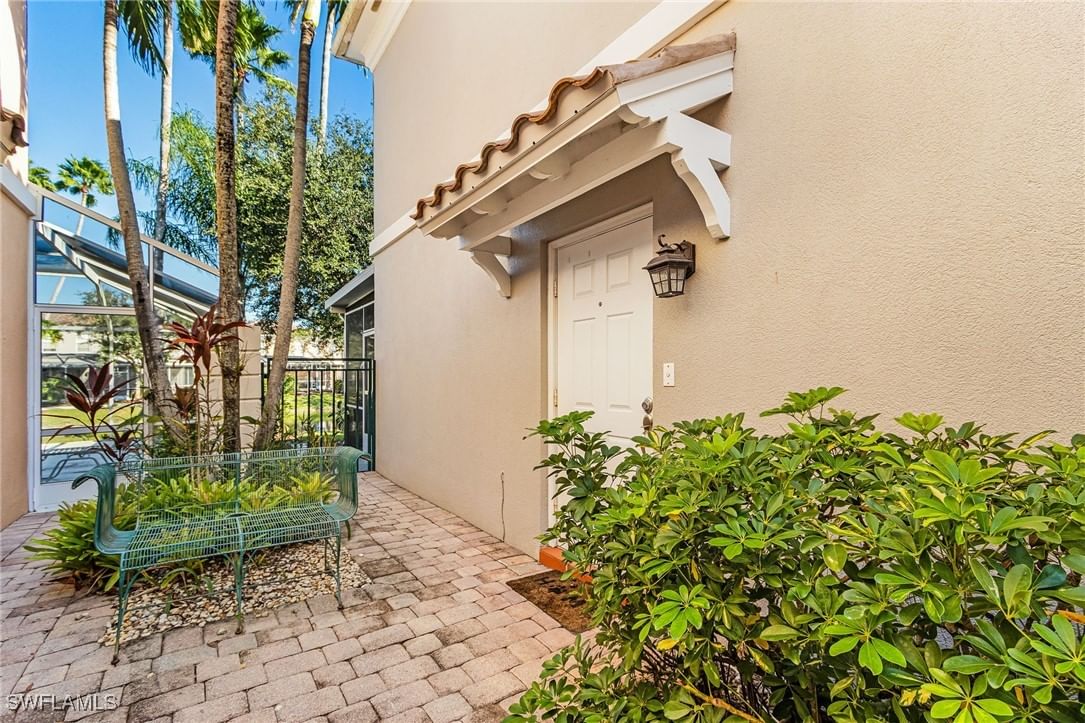5733 Cove Circle, Naples, FL 34119 photo 3