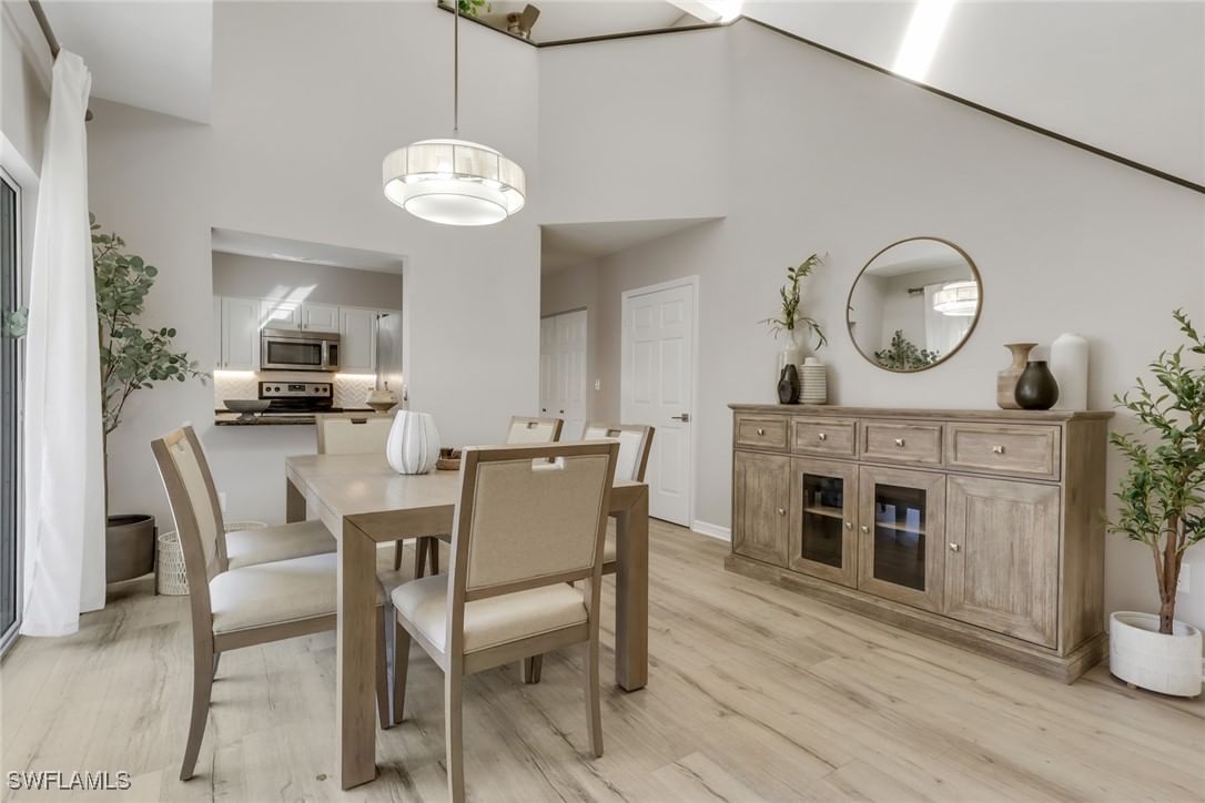 4536 Court Way #19D, Naples, FL 34109 photo 5