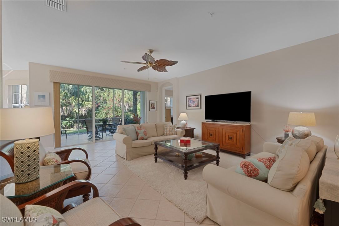 4695 Winged Foot Court #101, Naples, FL 34112 photo 2