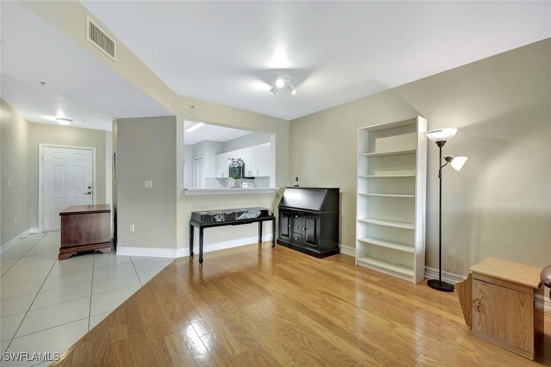 7842 Regal Heron Circle #204, Naples, FL 34104 photo 3