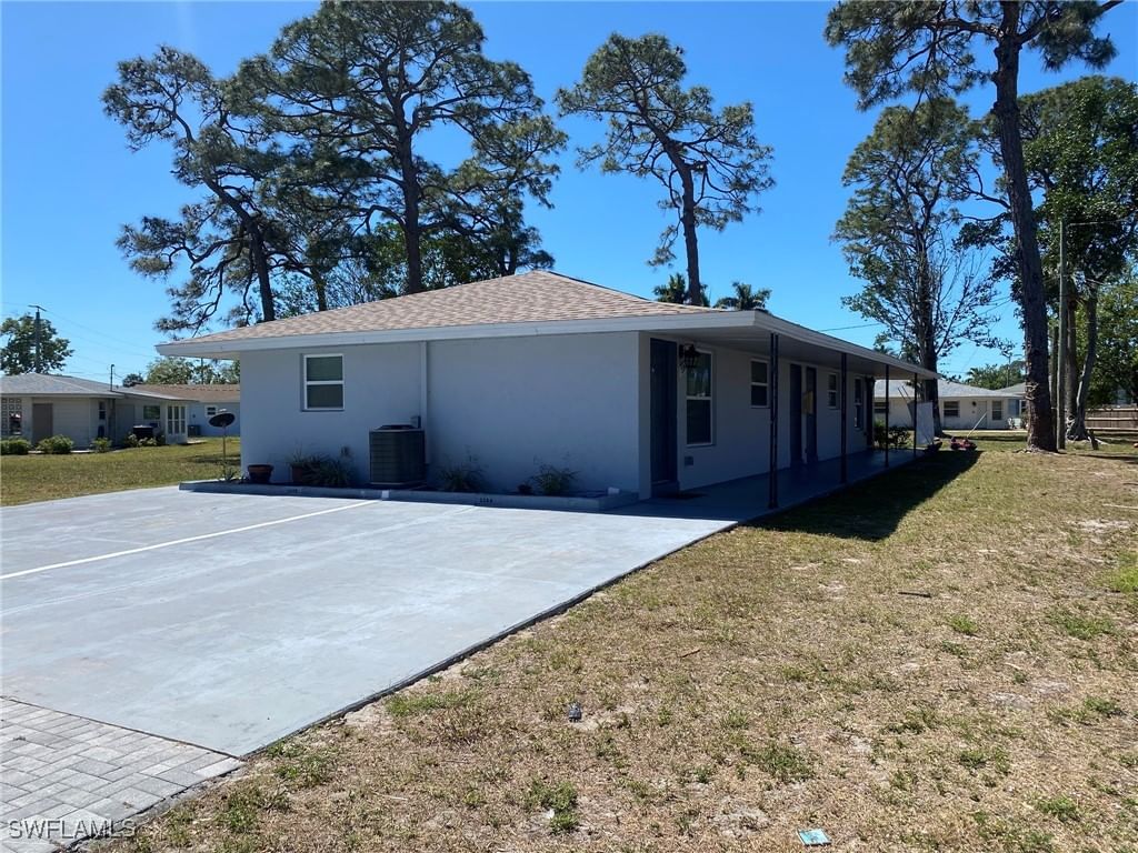 2264 Washington Avenue, Naples, FL 34112 photo 2