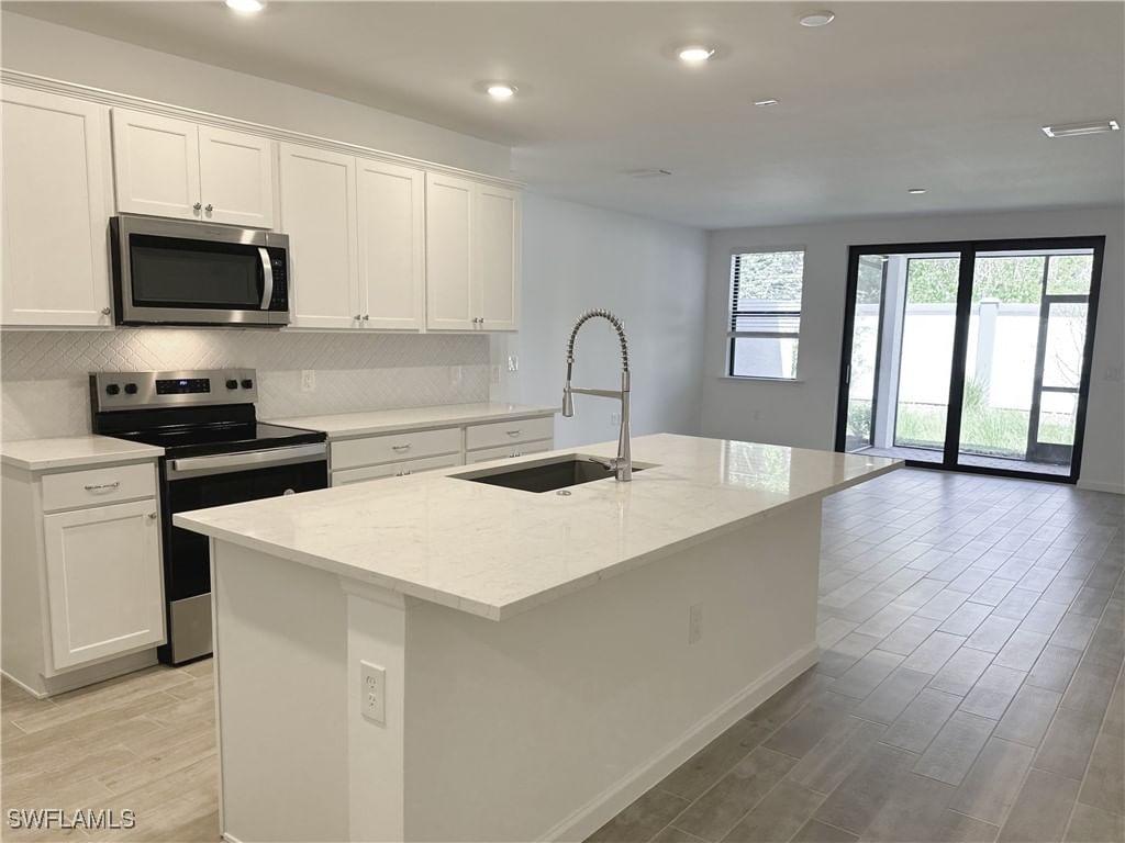 27831 Solis Grande Drive Dr, Bonita Springs, FL 34135 photo 3