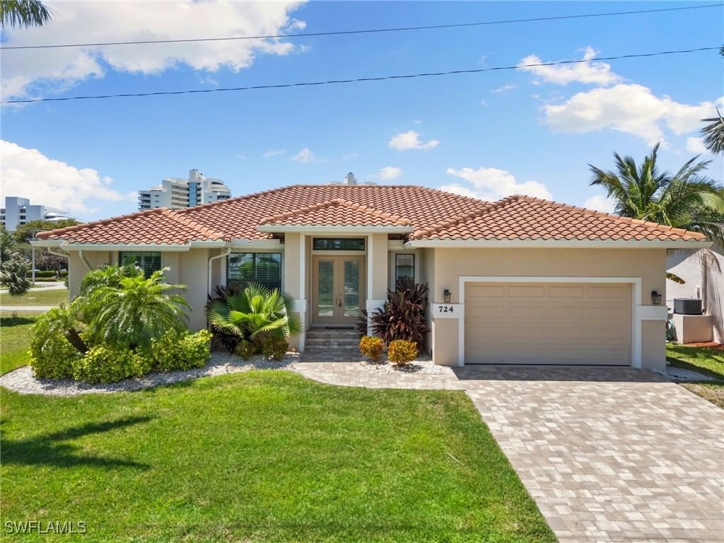 724 Seagrape Drive, Marco Island, FL 34145 photo 2