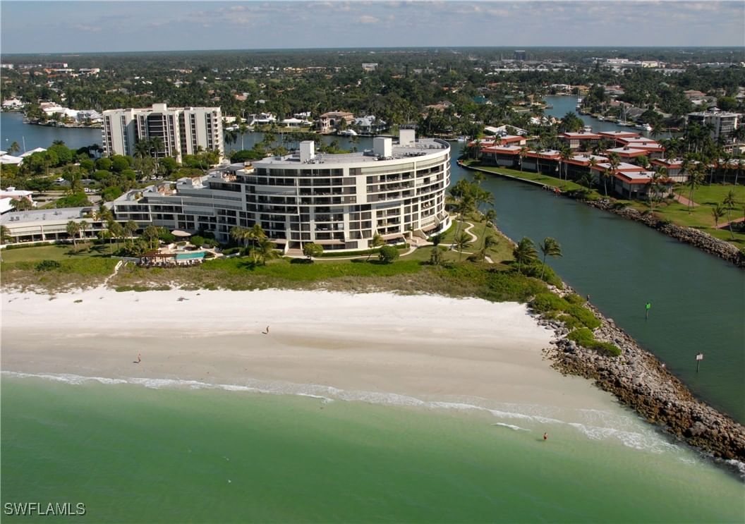 2388 Gulf Shore Boulevard N #204, Naples, FL 34103 photo 2