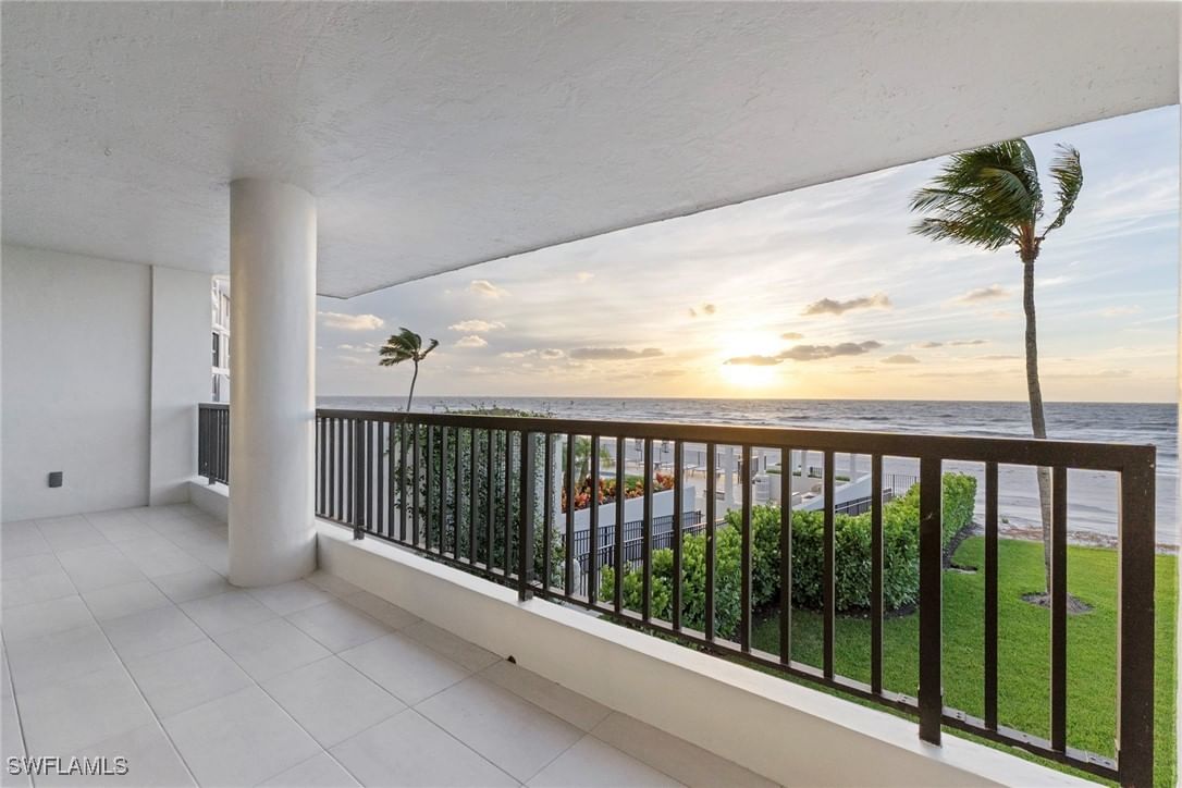 2388 Gulf Shore Boulevard N #204, Naples, FL 34103 photo 3