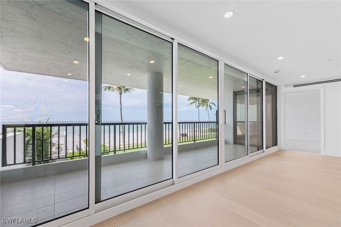2388 Gulf Shore Boulevard N #204, Naples, FL 34103 photo 5