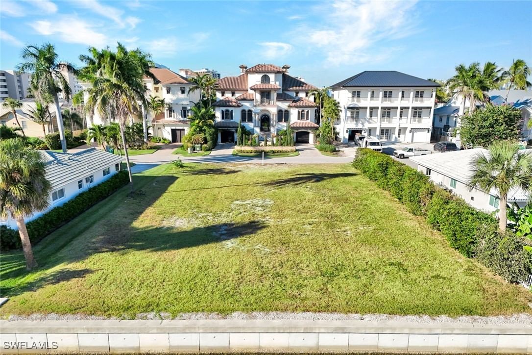 112 Seabreeze Avenue, Naples, FL 34108 photo 4