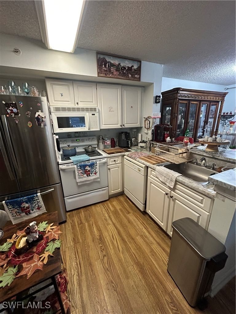1150 Wildwood Lakes Boulevard #8-107, Naples, FL 34104 photo 4