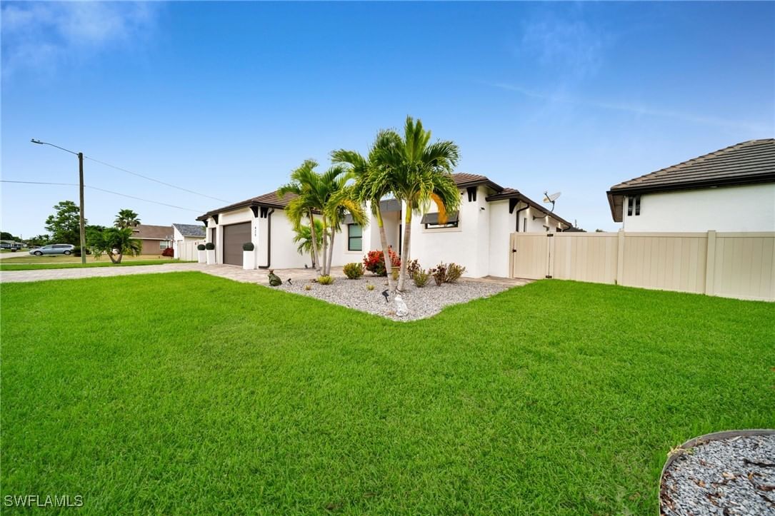 425 SE 15th Street, Cape Coral, FL 33990 photo 4
