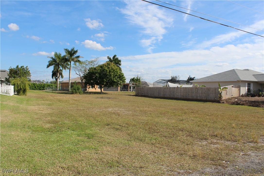 3713 Andalusia Boulevard, Cape Coral, FL 33909 photo 2