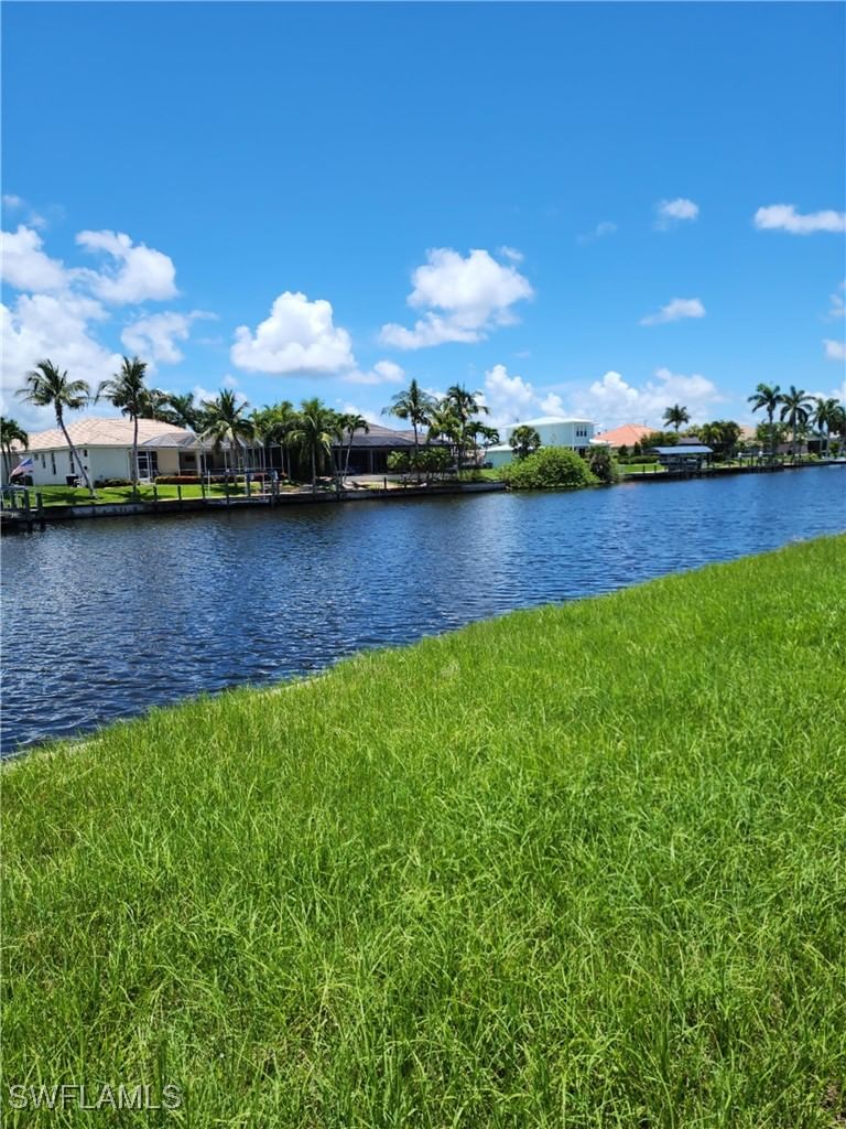 2712 SW 37th Terrace, Cape Coral, FL 33914 photo 2
