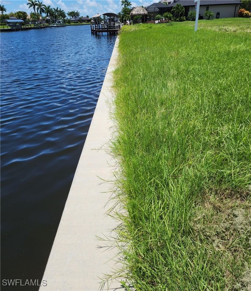 2712 SW 37th Terrace, Cape Coral, FL 33914 photo 4