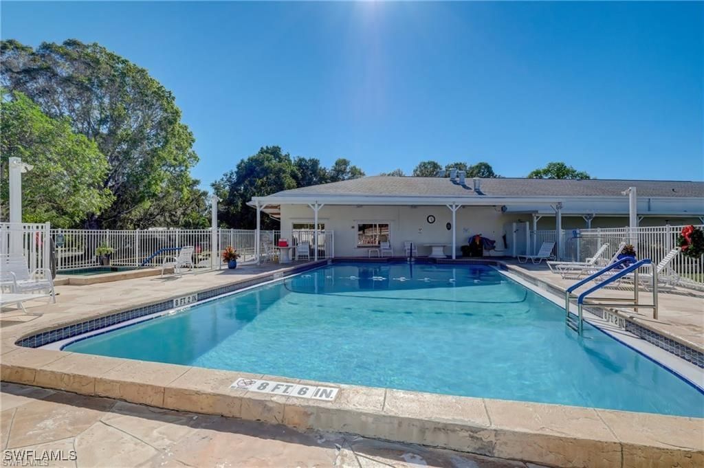 193 Carissa Lane #89, Naples, FL 34114 photo 2