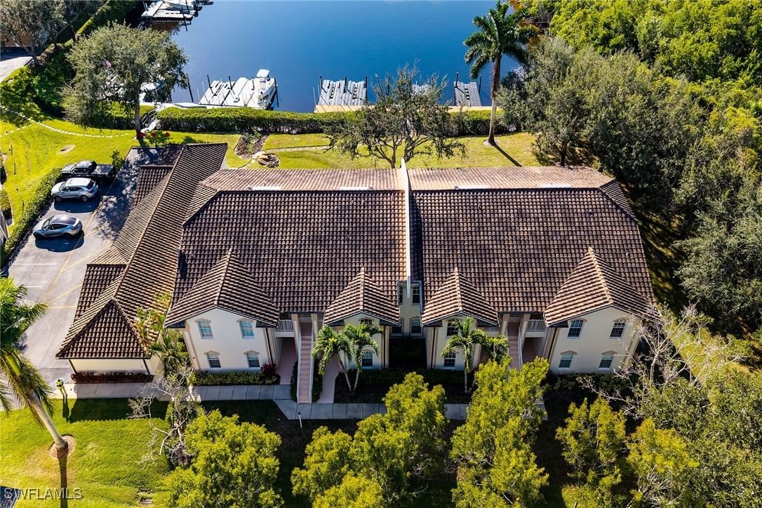 290 Newport Drive #107, Naples, FL 34114 photo 2