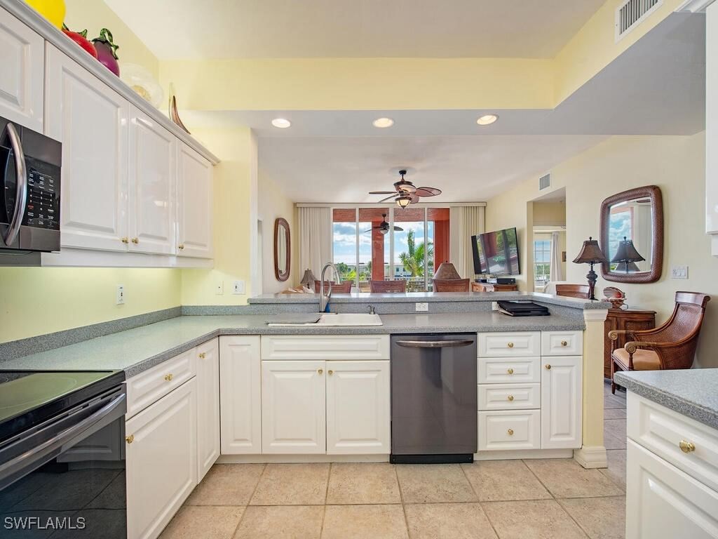 451 Bayfront Place #5311, Naples, FL 34102 photo 5