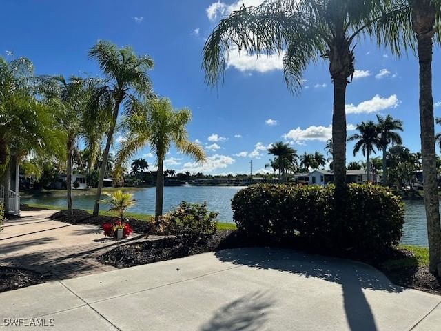 1233 Diamond Lake Circle, Naples, FL 34114 photo 4