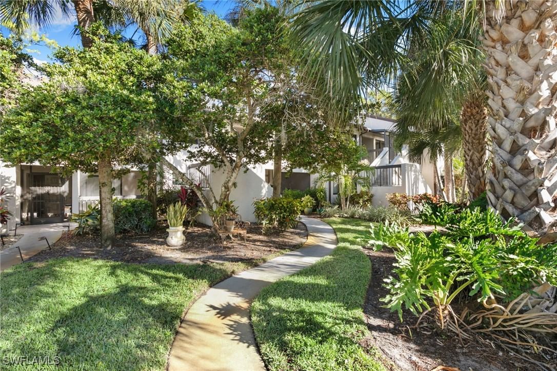 1828 Kings Lake Boulevard #103, Naples, FL 34112 photo 3