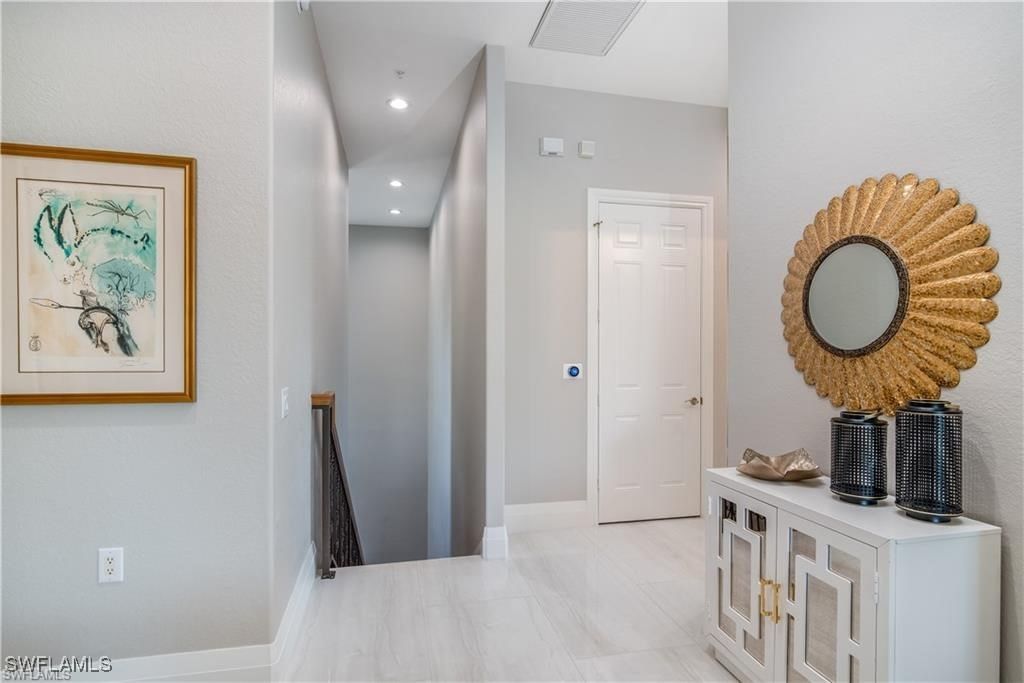 3123 Aviamar Circle #201, Naples, FL 34114 photo 2