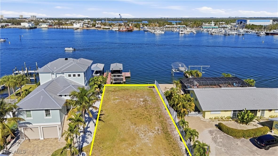 327 Fairweather Lane, Fort Myers Beach, FL 33931 photo 4