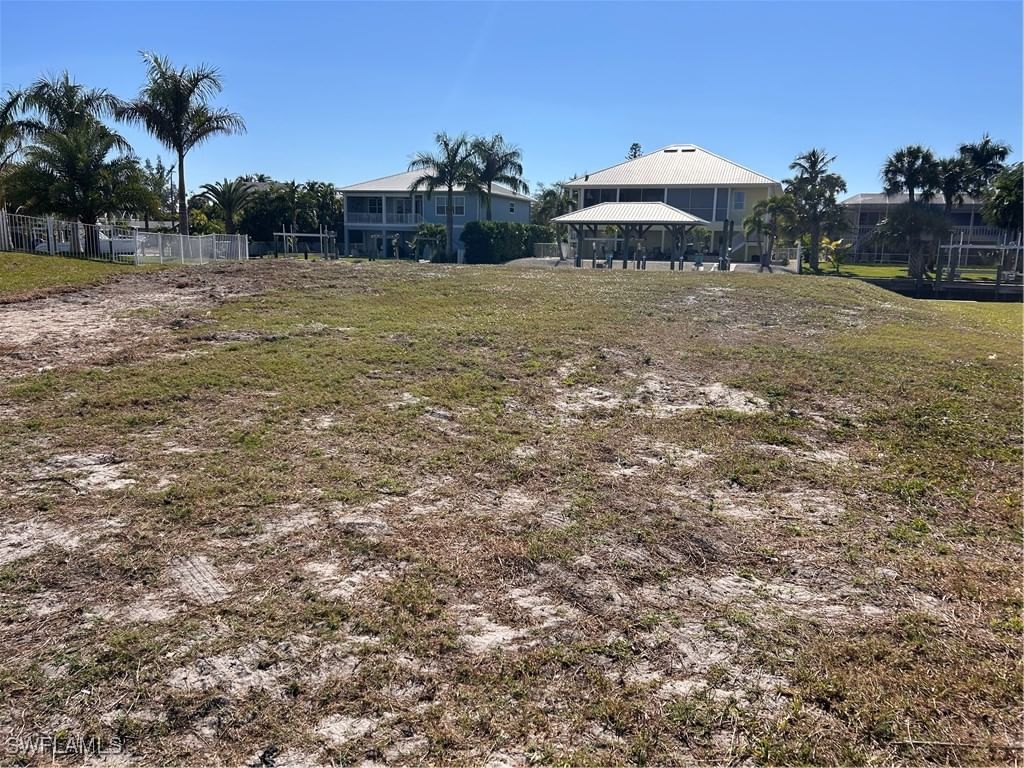 14 Pepita Street, Fort Myers Beach, FL 33931 photo 2