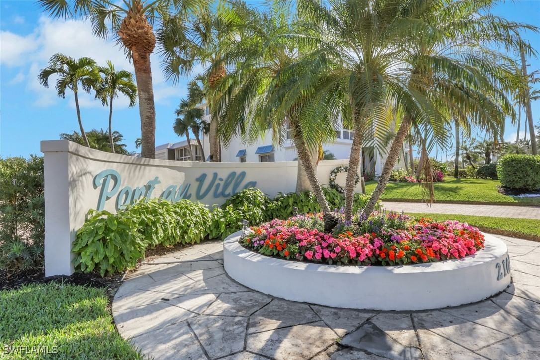 2100 Gulf Shore Boulevard N #113, Naples, FL 34102 photo 2