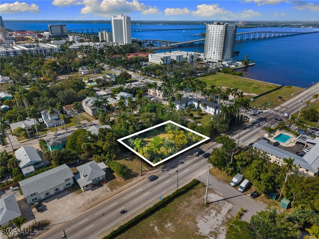1526 Park Avenue, Fort Myers, FL 33901 photo 4