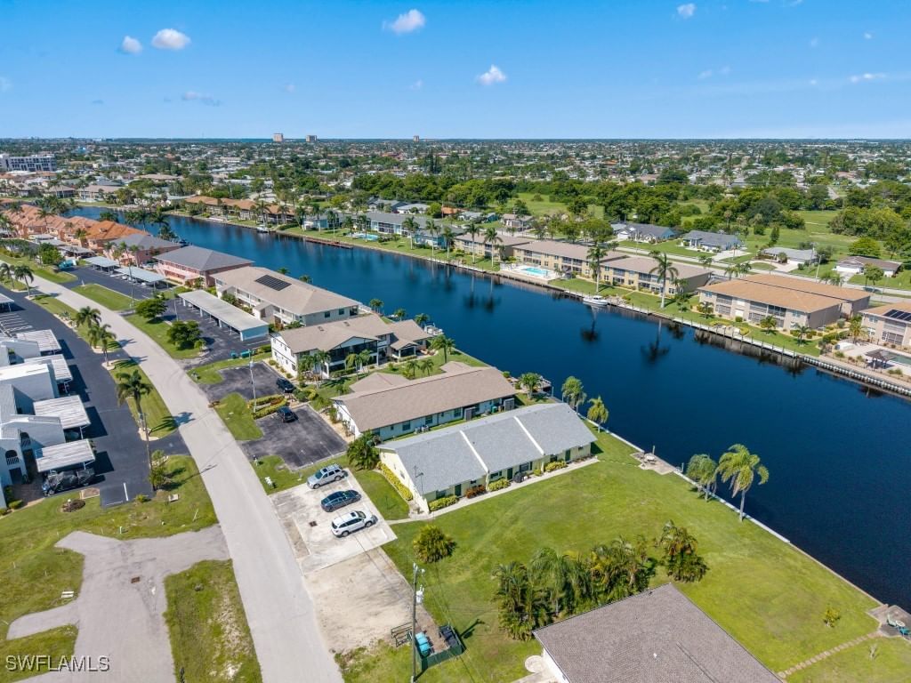 4520 SE 5th Place, Cape Coral, FL 33904 photo 2