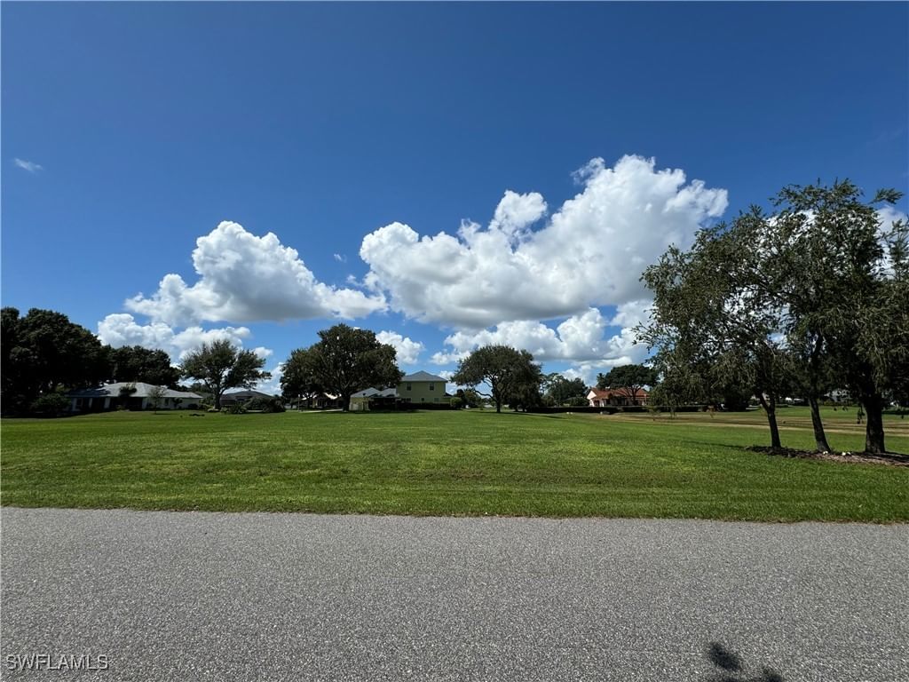 13 Meadowlake Circle S, Lake Placid, FL 33852 photo 3