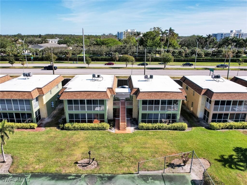 1400 Pompei Lane #52, Naples, FL 34103 photo 2