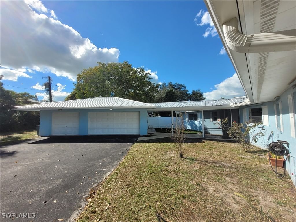 10131 Main Drive, Bonita Springs, FL 34135 photo 2