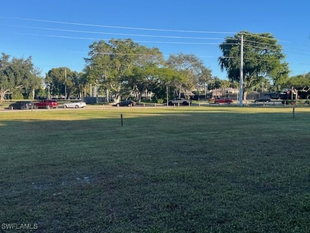 670 Park Street, Naples, FL 34102 photo 5