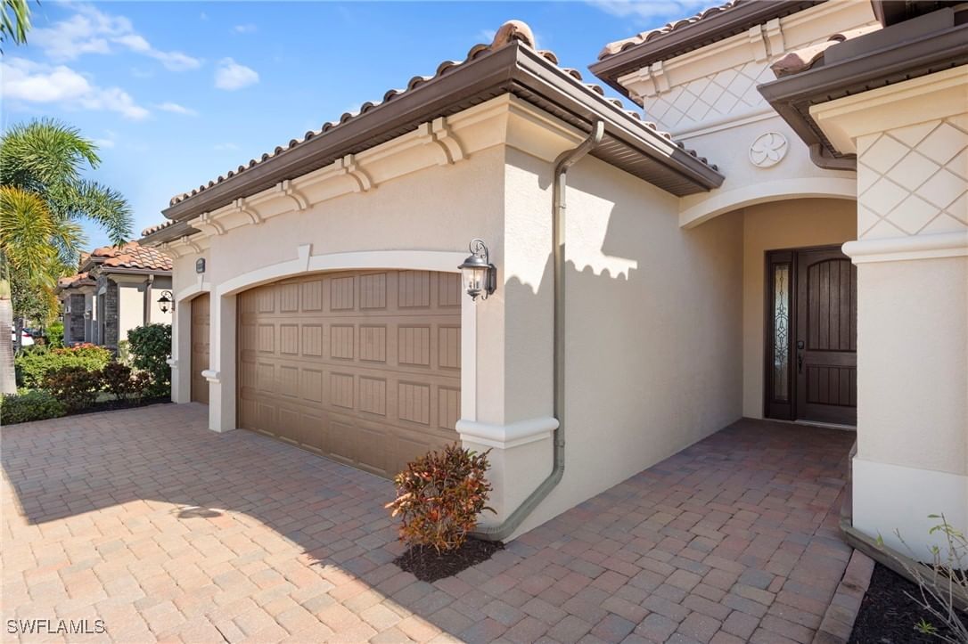 28095 Kerry Court, Bonita Springs, FL 34135 photo 4